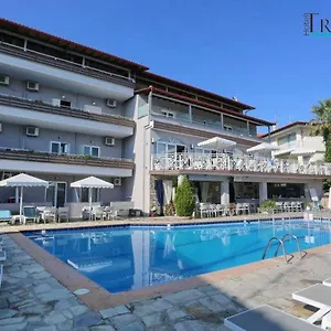4* Lägenhetshotell Tropical