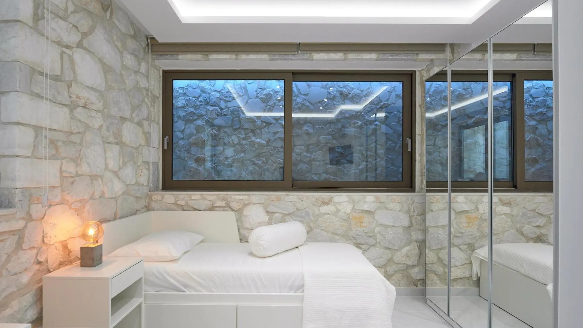 Sea View Villa Sofia Hanioti